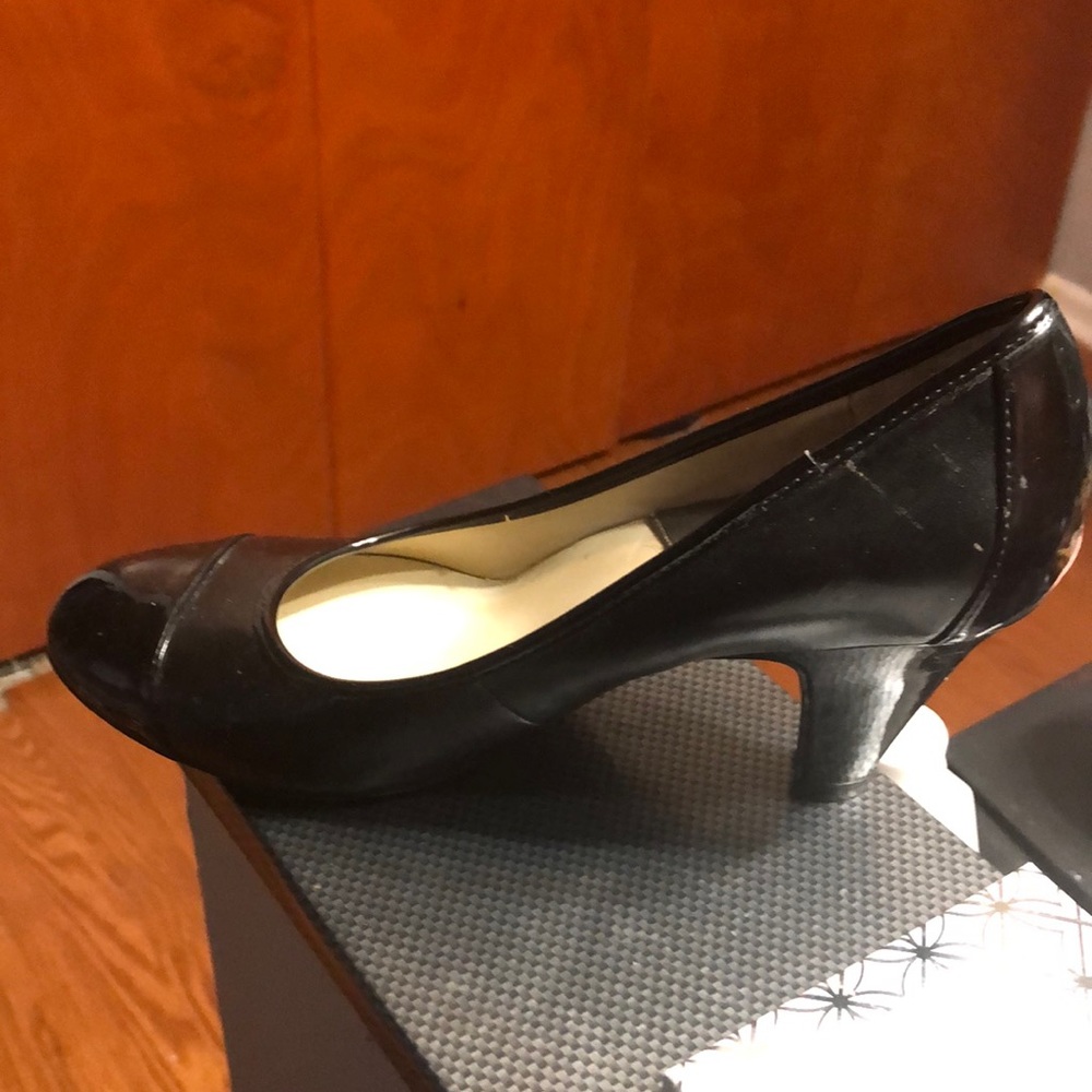 Black leather kitten heels
